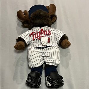 Build-A-Bear Brown Moose Plush Minnesota Twins MLB Baseball Uniform Jersey Cap